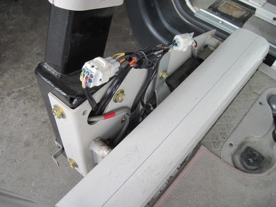 福祉車両　修理　故障　トラブル　車椅子移動車　リフト　H24.10. (15).JPG