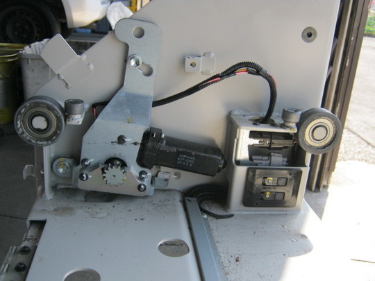 ウェルキャブ　福祉車両　ハイエース　修理　故障　トラブル　５８ (12).jpg