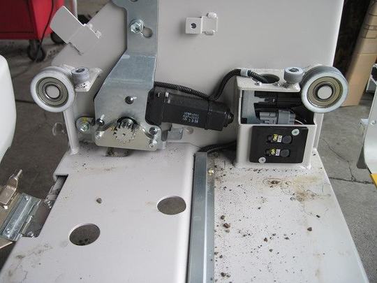 福祉車両　車椅子移動車　リミットセンサー　修理　交換　故障.. (10).jpg