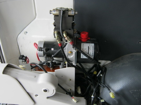 ハイエース　福祉車両　ウェルキャブ　修理　故障　トラブル　２ (2).jpg