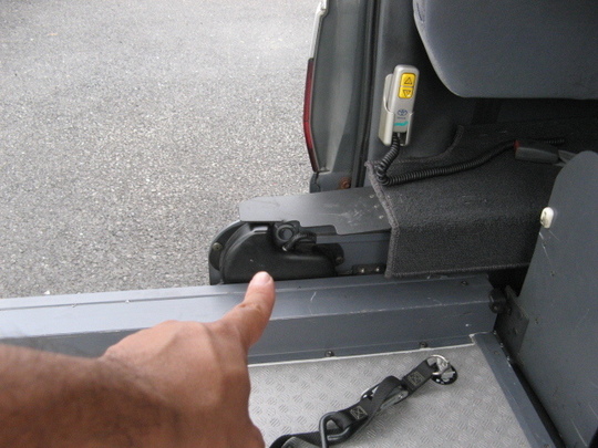 福祉車両　修理　故障　トラブル　H24 (4).jpg