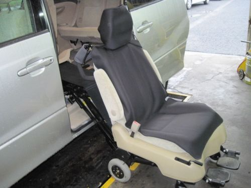 トヨタ　福祉車両　ウェルキャブ　中古26.png