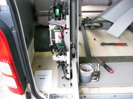 ウェルキャブ　福祉車両　ハイエース　修理　故障　トラブル　５０ (2).jpg