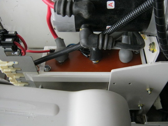 ハイエース　福祉車両　ウェルキャブ　修理　故障　トラブル　２ (3).jpg