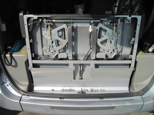 トヨタ　福祉車両　ウェルキャブ　中古19.png