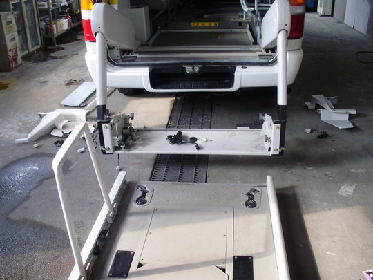 ウェルキャブ　福祉車両　修理　故障　トラブル　２４ (5).jpg